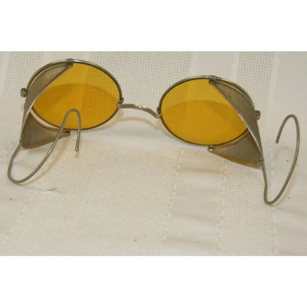 Vintage Round Sunglasses Steampunk w/ Silver Mesh Metal Side Blinds